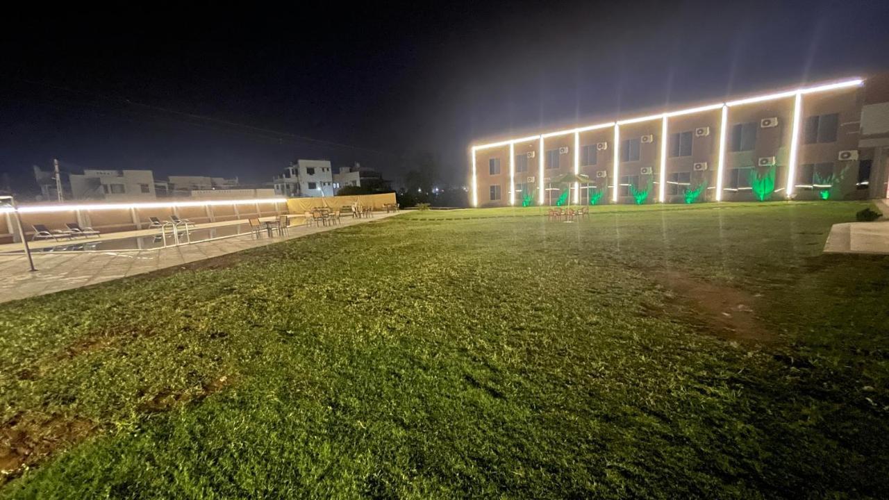 Heaven 7 Hotel & Resort Himatnagar Dış mekan fotoğraf