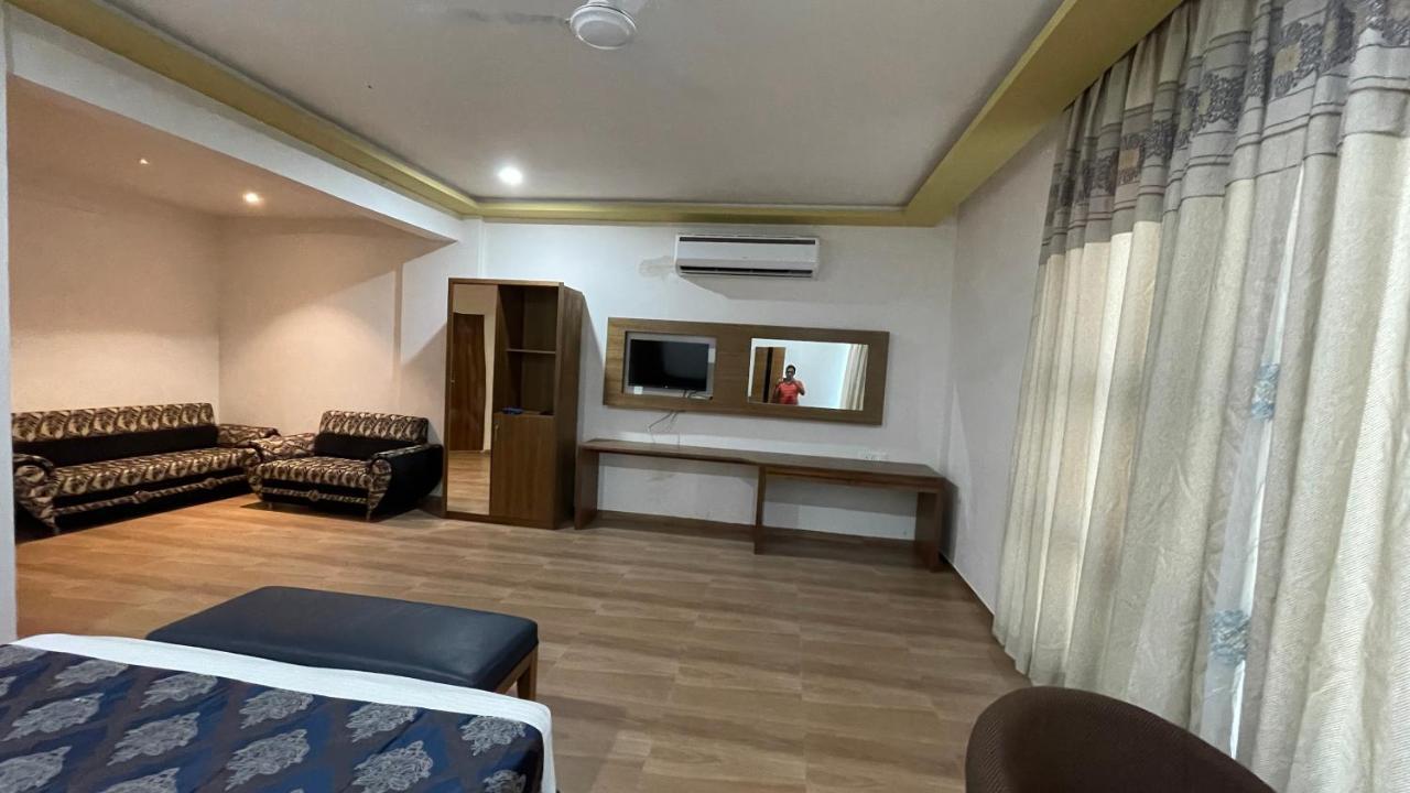 Heaven 7 Hotel & Resort Himatnagar Dış mekan fotoğraf