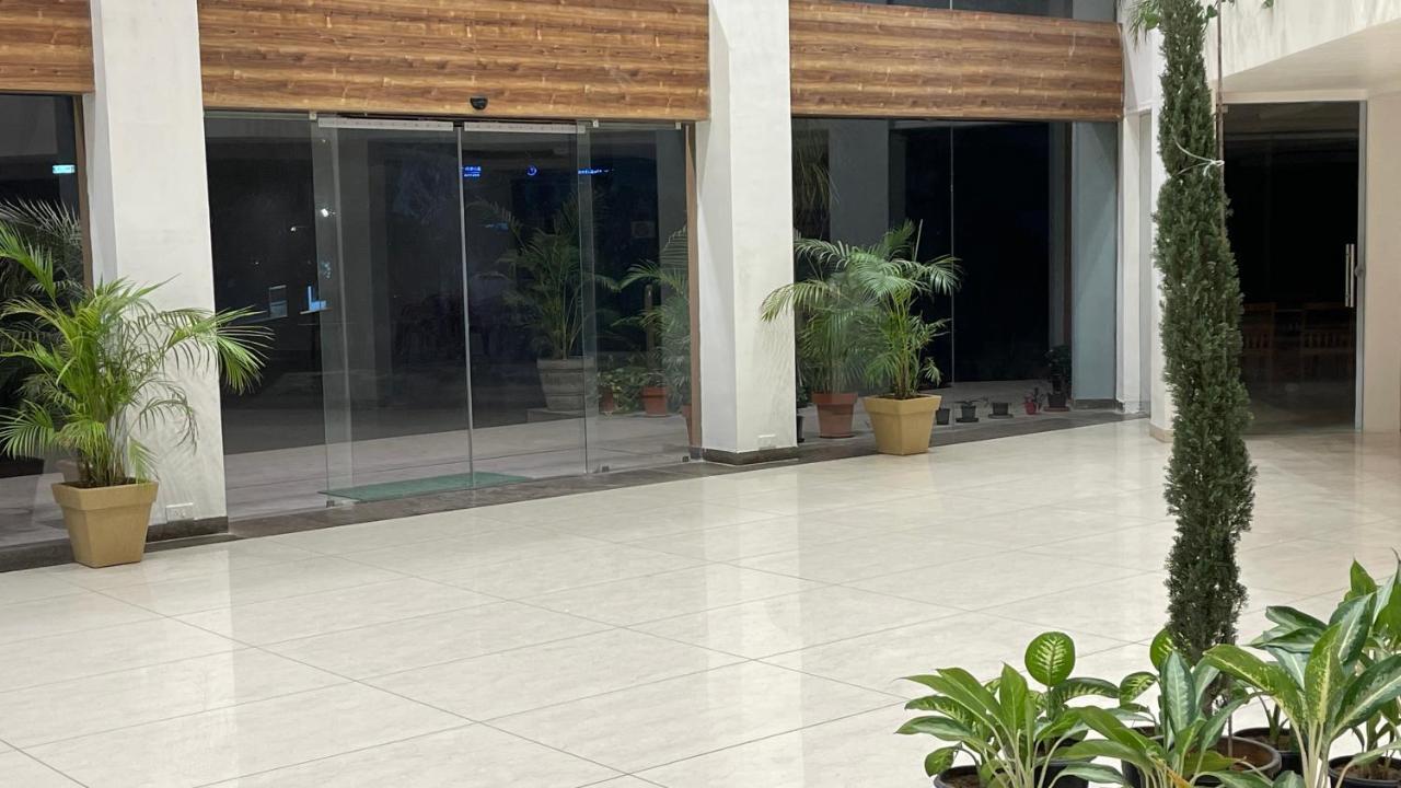 Heaven 7 Hotel & Resort Himatnagar Dış mekan fotoğraf